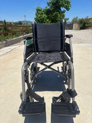 Silla de ruedas plegable