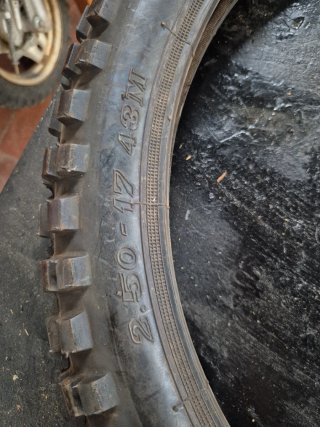 Cubierta de moto Motocross 2.50-17