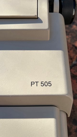 Máquina de escribir eléctrica Olivetti PT 505