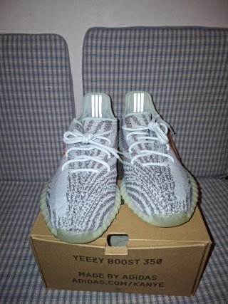 Adidas Yeezy Boost 350 V2 blutints