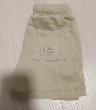 Pantalones cortos color beige