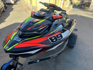 Moto de agua Sea-Doo RXT-XRS 300 CV como nueva