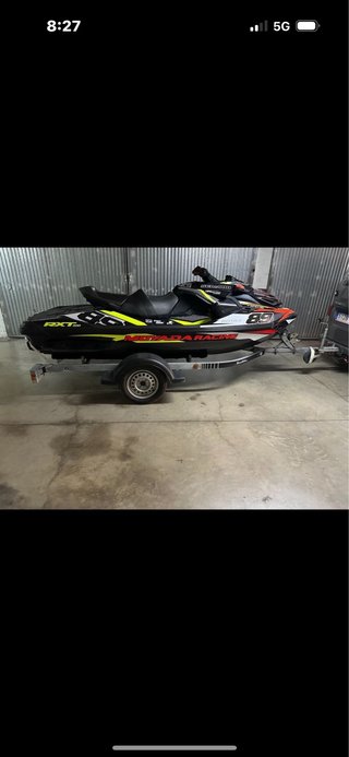 Moto de agua Sea-Doo RXT-XRS 300 CV como nueva