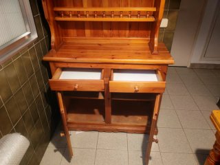 Mueble Castellano Madera Maciza + mesa + 4 taburet