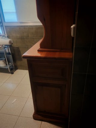 Mueble Castellano Madera Maciza + mesa + 4 taburet