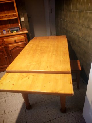 Mueble Castellano Madera Maciza + mesa + 4 taburet