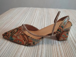 Zapatos de tacón estampados talla 40/41