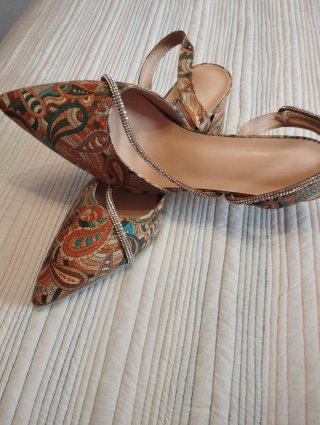 Zapatos de tacón estampados talla 40/41