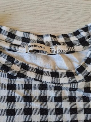 Camiseta de cuadros Stradivarius
