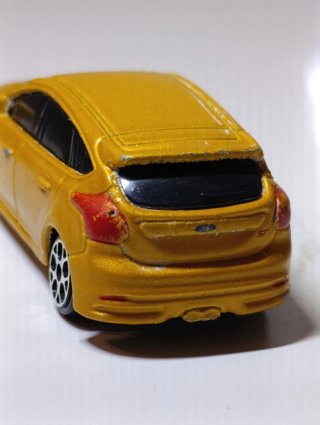 FORD FOCUS ST 1/64 MAISTO