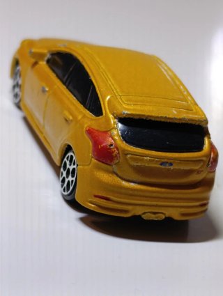 FORD FOCUS ST 1/64 MAISTO