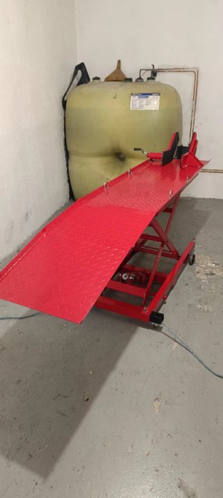 Elevador de Motos Rojo