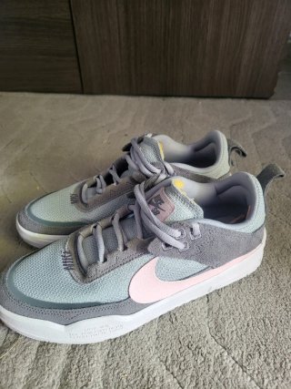 Nike SB Zoom Air Mujer Gris Rosa
