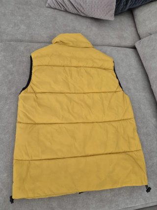 Chaleco Zara Mostaza