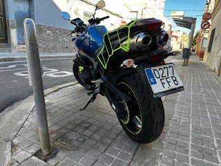 Yamaha FZ6 Naked Azul y Negra
