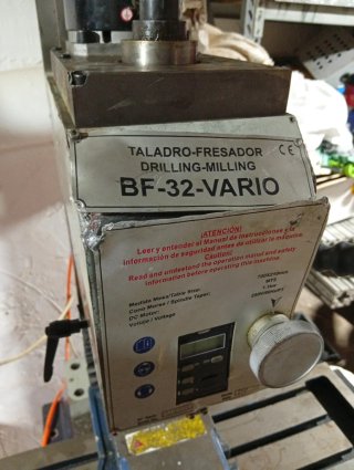 Fresadora de banco