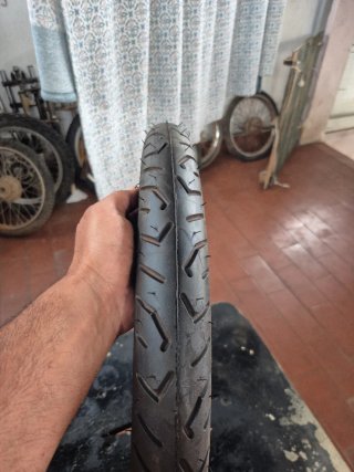 Cubierta Pirelli 2.50-17