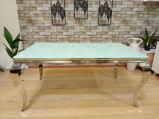 MESA DE COMEDOR - NUEVA