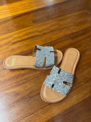 Sandalias planas Primichi plateadas