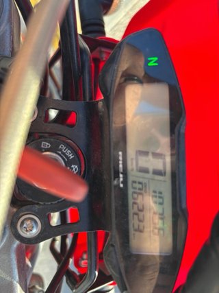 Moto Rieju MRT50 Roja y Blanca