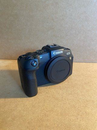 Canon EOS RP + Cage + 2 Baterías
