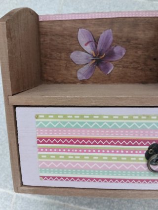 Armario organizador de madera con cajón