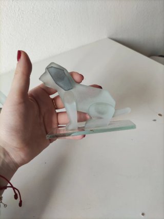 Figuras de perro y cisne de cristal