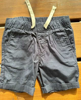 Lote 2 bañadores, 4 shorts niño y una camisa