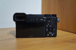 Cámara Sony A6400 + Lente 16-50mm