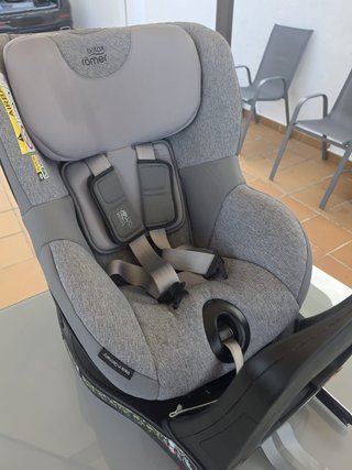 Britax Römer Dualfix i-Size 360 ISOFIX
