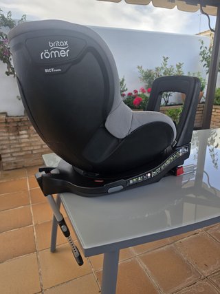 Britax Römer Dualfix i-Size 360 ISOFIX