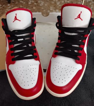 Jordan 1 Low Talla 44.5