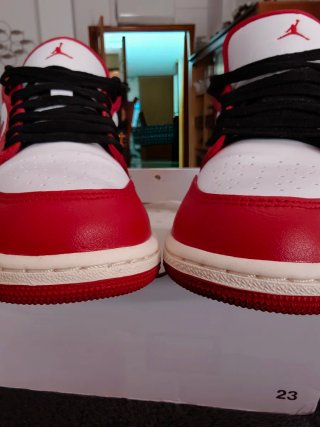 Jordan 1 Low Talla 44.5