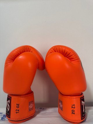 Guantes Boxeo/Muay Thai Twins 12 oz Naranja