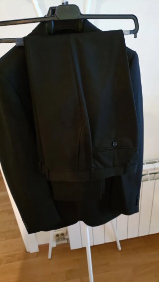 Traje de ceremonia negro para joven