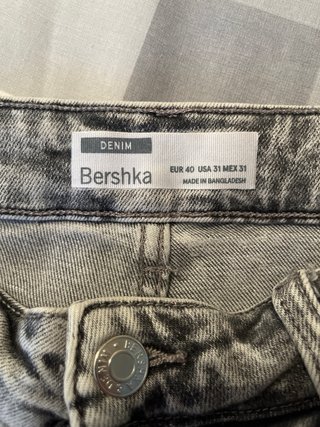Pantalón corto vaquero gris