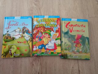 Sant Jordi i el drac, Caputxeta Vermella, otro