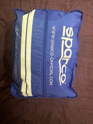 mono de competición Sparco nuevo