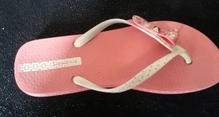 Sandalias Ipanema rosas con lazo