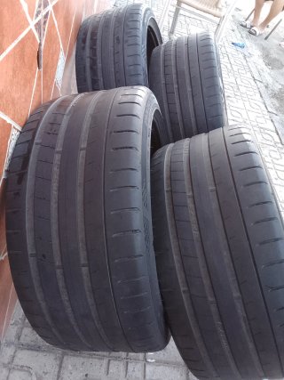Neumáticos Ecsta  275/35R20