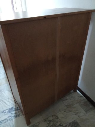 Cassettiera in legno