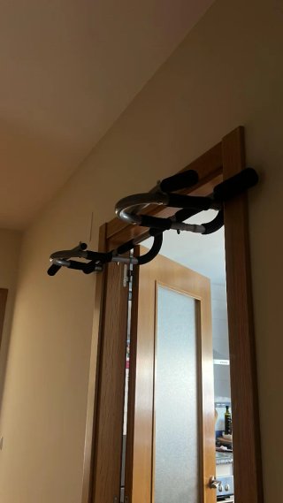 Barra dominadas para puerta