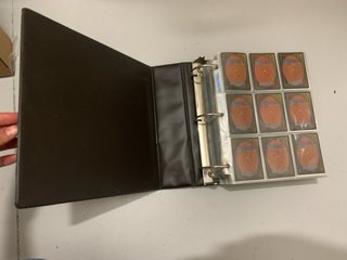 Fundas y álbumes para coleccionismo