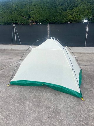 Tienda de campaña 4 personas -Trekking DT-180