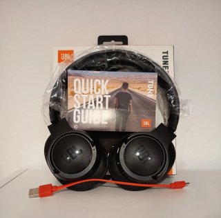 JBL Tune 720 BT
