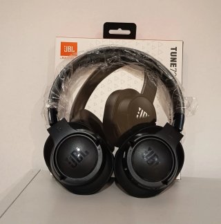 JBL Tune 720 BT