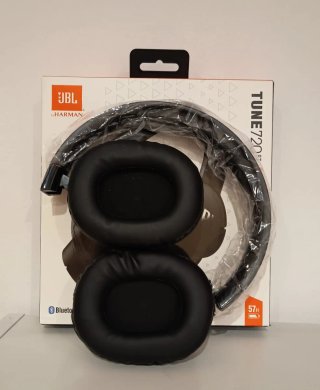 JBL Tune 720 BT
