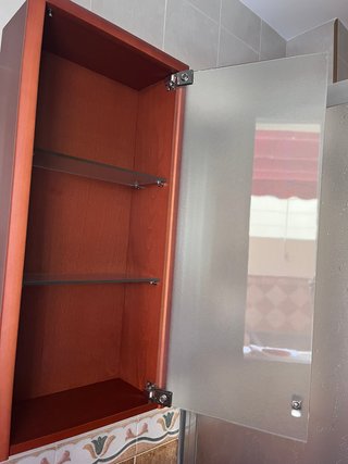 Mueble de baño madera y cristal