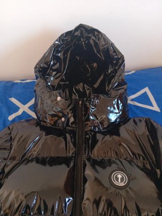 Chaqueta Trapstar brillante negra
