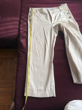 Pantalón vaquero beige ancho
